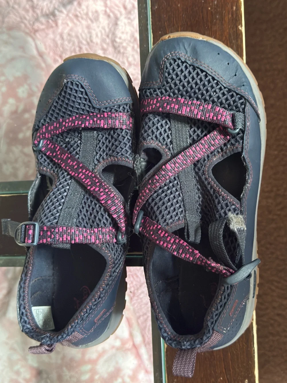 Kids Chaco Sandals Size 5